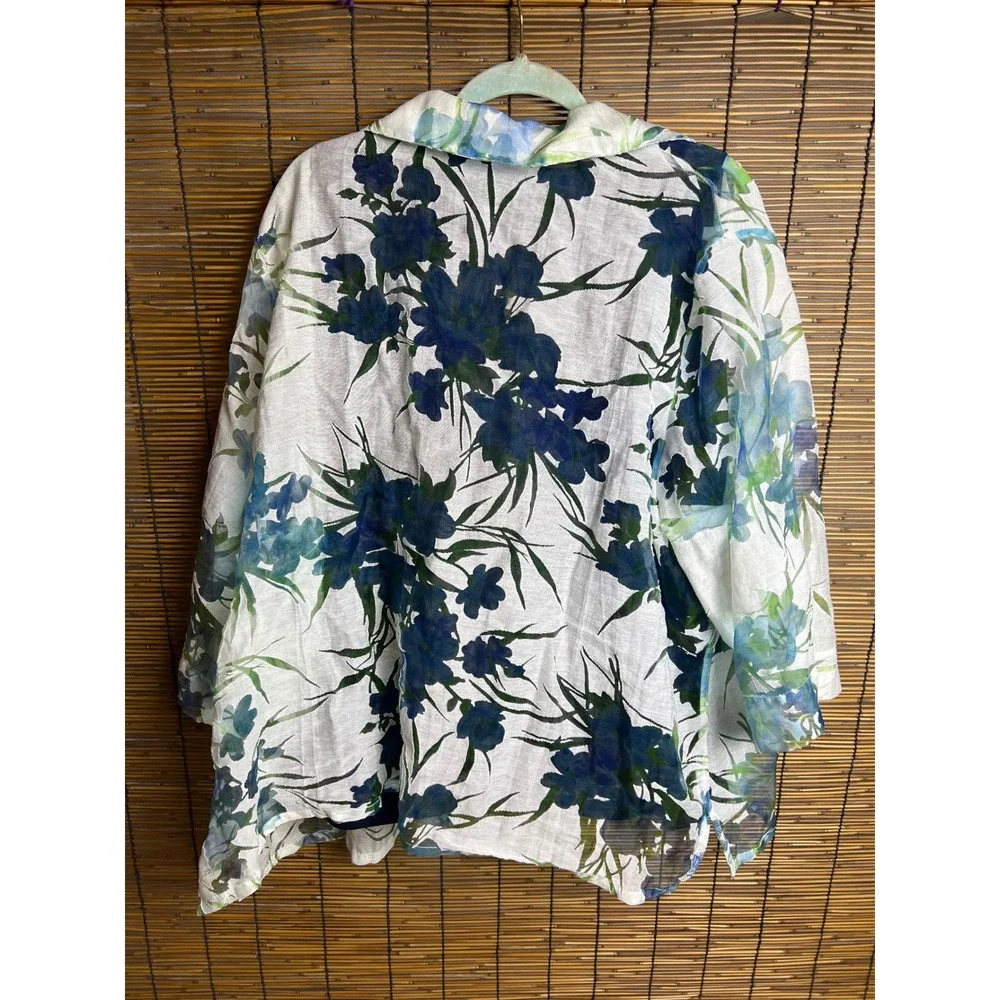 Maggie Barnes Womens 3X Floral Sheer Shirt and Navy Tank Top 2 Piece Set Plus